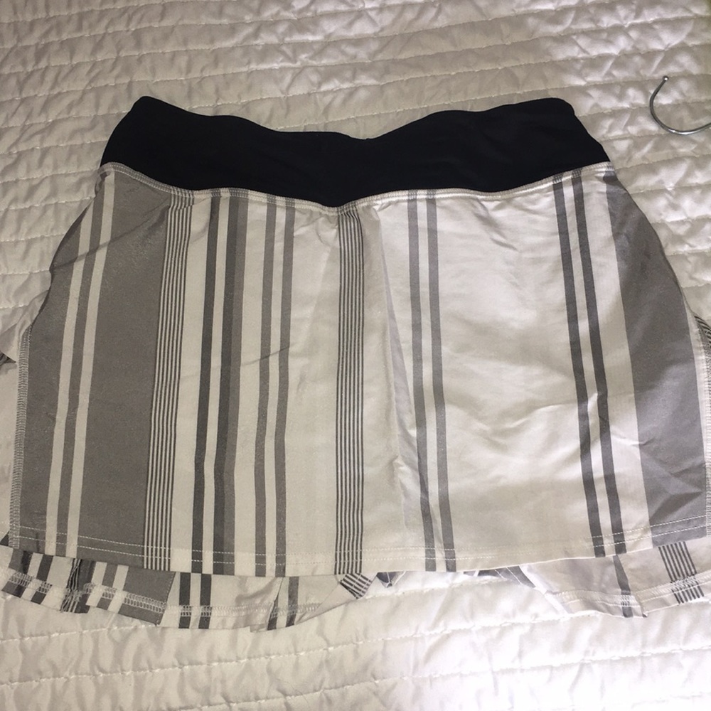White striped lulu skort